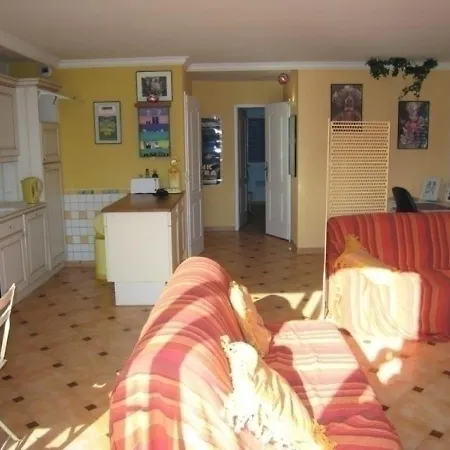 Les Lavandiers 2 Appartement *